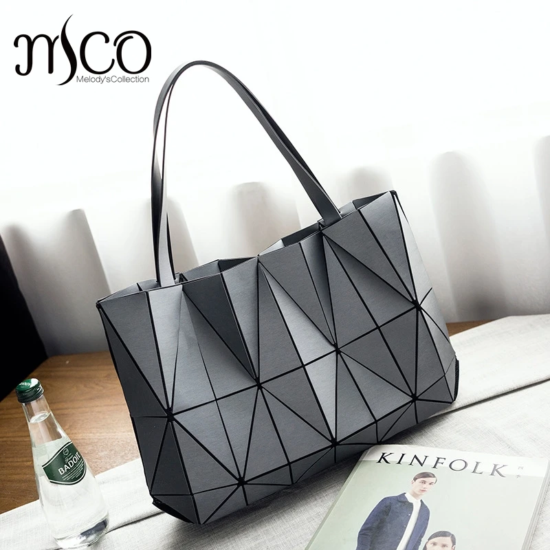 

2017 New Japan Bag Folding Chains Handbag Luxury Lucent Prism Rock Tote Bag Casual Shopper Tote luminous Women holographic Bao