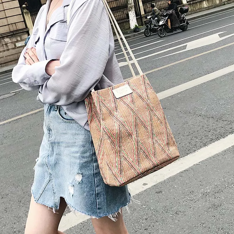New Summer Beach Women Handbag INS Popular Female Casual Straw Bags Large Lady Travel Shoulder Bag Handmade Knitted Tote SS3344 (2)