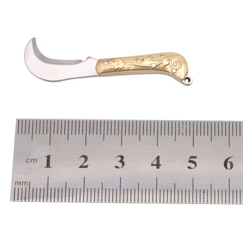 

Retro Carving Keyring Pocket Keychain Tactical Small Folding Folder Knife Brass