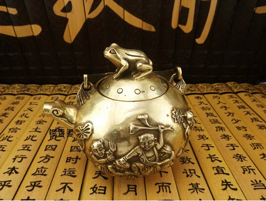 

B0601 418Old antique Bronze Arts & Crafts Bronze copper teapot copper hip flask beam pot copper pot crafts decoration