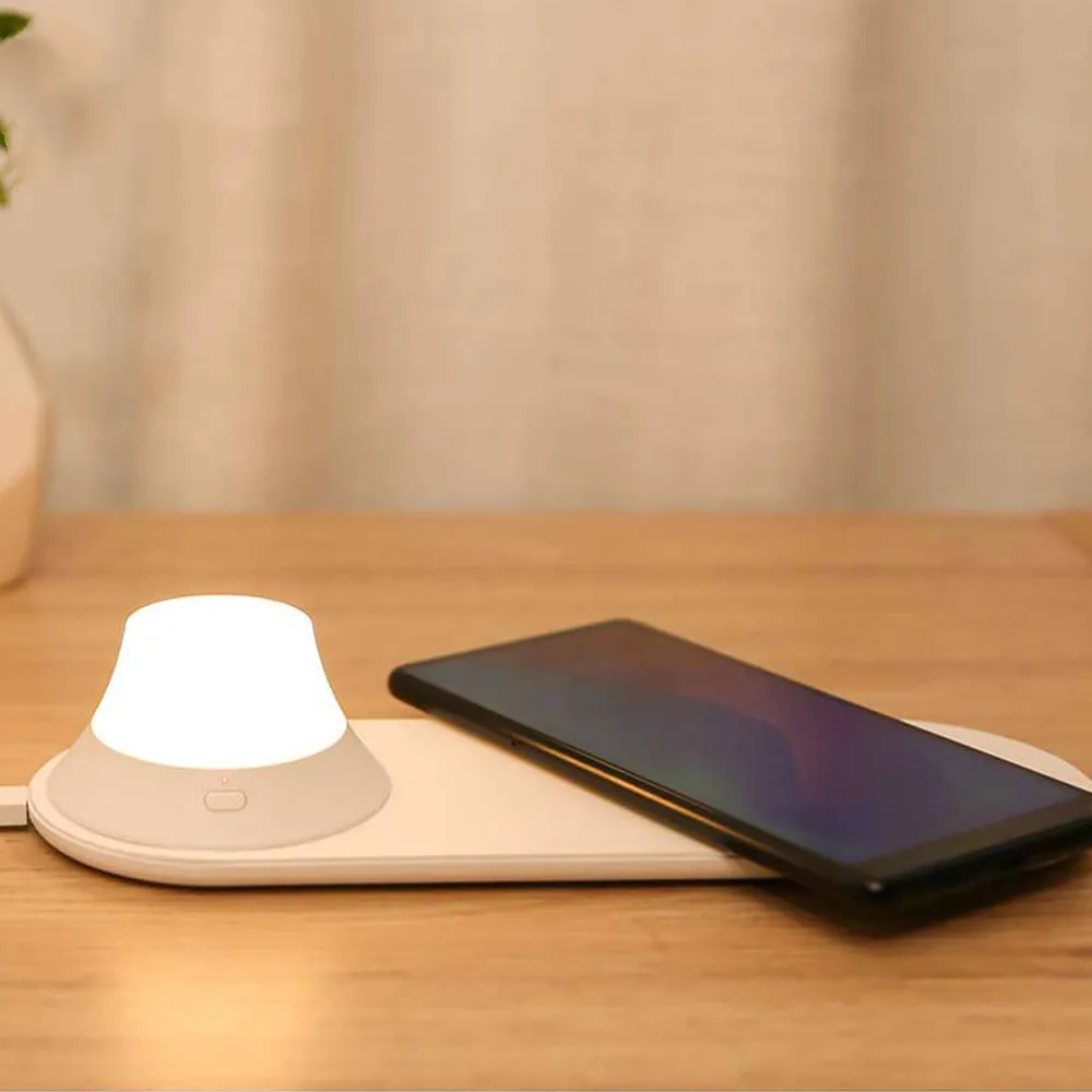 

Original Wireless Charger with LED Night Light Magnetic Attraction Fast Charging for IPhones Samsung Huawei Xiaomi Phone Charger