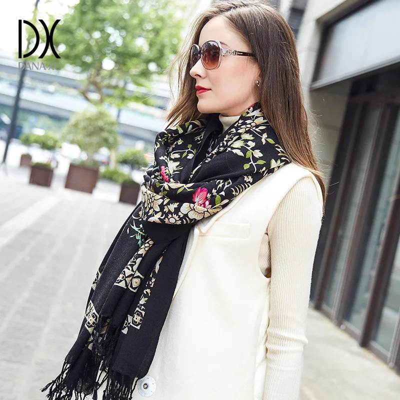 100% Wool Square Head Scarves Women Elegant Lady Carf And Warm Shawl Long Animal Print Stoles Bandana Scarf Hijab Beach Blanket