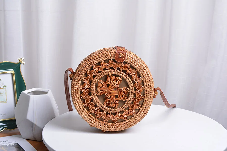 20cm Big Size Handmade Circle Chinese Bowknot Women Rattan Bags Spiral Style Hollow Out Flowers Female Shoulder Bags B380