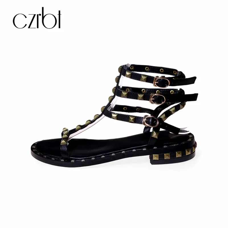 

CZRBT 2018 Genuine Leather Gladiator Sandals For Women Casual Rivet Flat Shoes Ladies Rome Style Shoes Plus Size Fashion Sandals