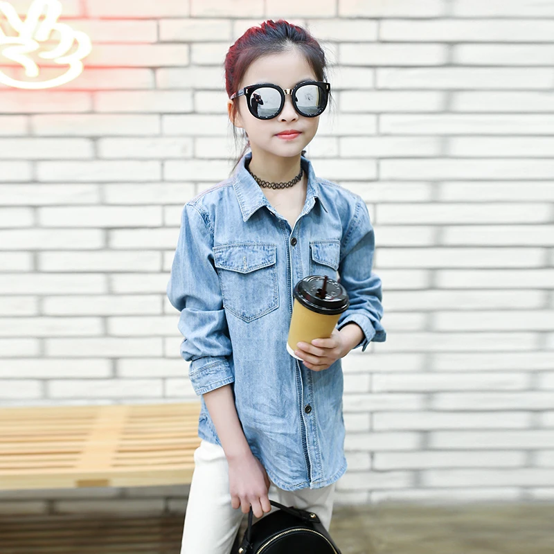 

2019 hot sale girls Denim shirt Double pocket washed bleached curved hem soft and comfortable tops girls gift spring summer
