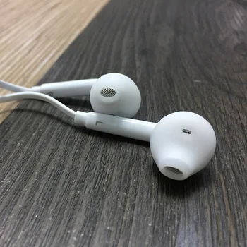

3.5mm Stereo Music In-ear Headphones Portable Noise Cancelling Earphone Wired In-Ear Headset with Microphone for Xiaomi Samsung