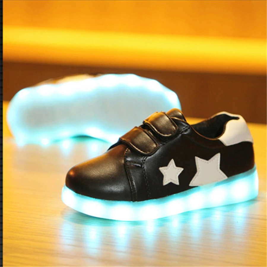 Kids casual shoes ребенок разноцветные светодиодные крыло sapatos мода кроссовки для детей