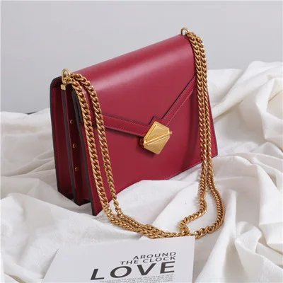 

free shipping Leather handbag new spring and summer of 2019 the diamond chain lock bread joker one shoulder aslant female bag
