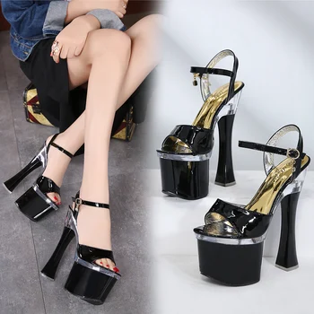 

3 Color 2019 New Shoes Woman Sandals Slippers Female Models Sandals Plastic Hollow Soft Sandals Nurse Summer Hole Shoes