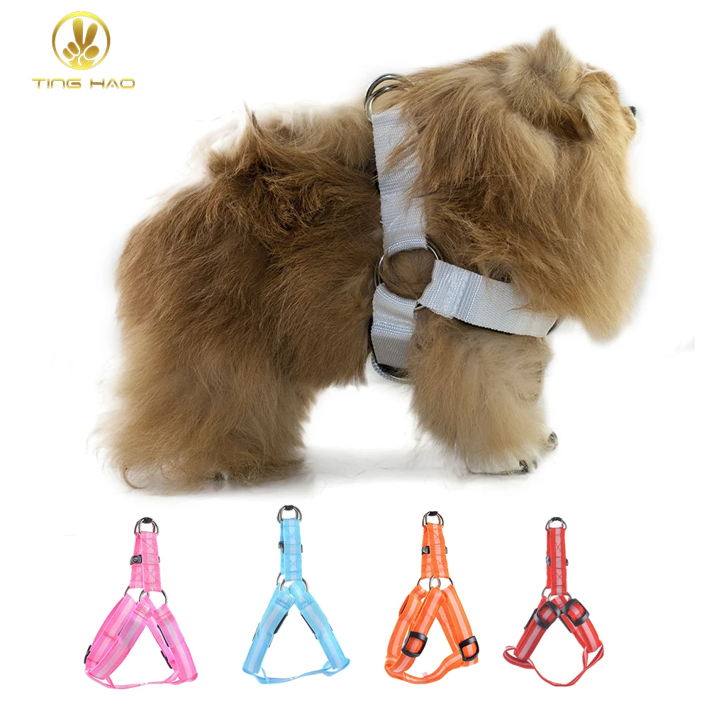 

TINGHAO Pet Dog Cat Safety Nylon Safety LED Harness Flashing Light Harness LED Dog Harness Leash Rope Belt LED Dog Collar Vest