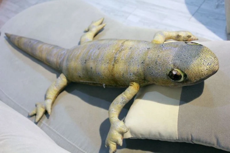 Dorimytrader Simulation Animal Lizard Plush Toy Big Realistic Animals Lizard Doll Gift for Kids Creative Decoration 100cm 39inch DY50027(31)_1