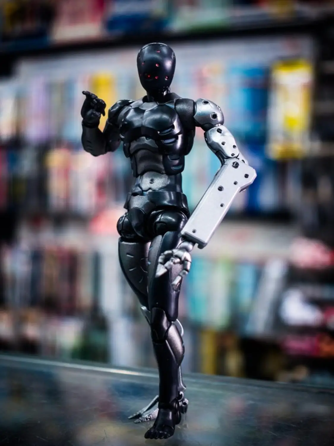 

Sentinel Heavy Industries 1/6 Collared and Reprogrammed Body PVC DIY Action Figure Model Collection Model Toy M151