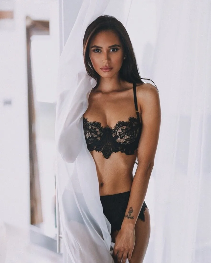 Black Eyelash Lace Lingerie Set Transparent Hollow Out Women Plain Adjustable Bra & Brief Sets Sexy Underwear Lingerie Sets Black Eyelash Lace Lingerie Set Transparent Hollow Out Women Plain Adjustable Bra & Brief Sets Sexy Underwear Lingerie Sets