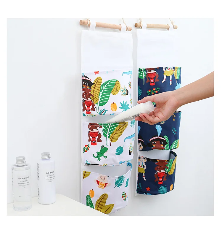 Two Colour Cotton Linen Hanging Storage Bag 3 Pockets Wall Mounted Wardrobe Hang Bag Wall Pouch Cosmetic Toys Organizer (10)