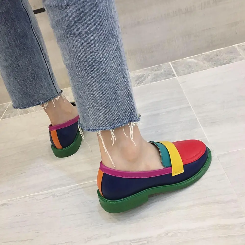 Весенне-осенняя Женская обувь в британском стиле из искусственной кожи, без шнуровки, с круглым носком, разноцветная обувь на плоской платформе, цвета радуги женские туфли-оксфорды