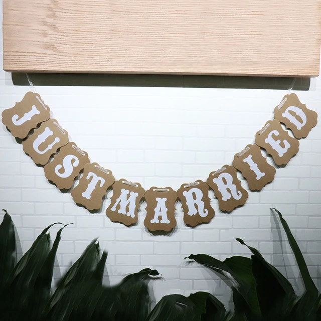 1set Mr and Mrs Kraft Paper Banners Flags LOVE IS SWEET Banner Wedding Party Photo Booth Props