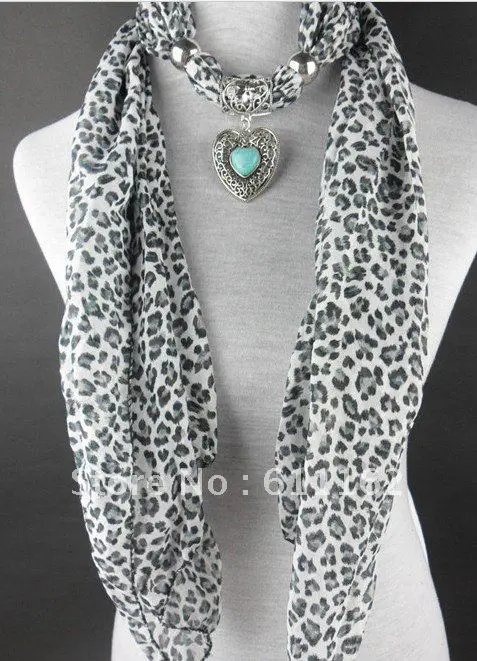 

2018 Alloy pattern peach heart pendant fashion leopard grain scarf 24pcs