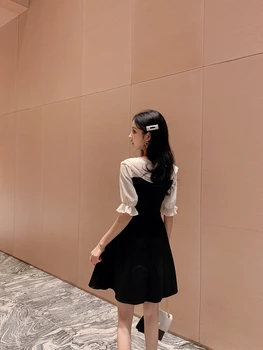 

Western style slim waist double doll collar embroidery chiffon stitching Hepburn style a-word design sense dress