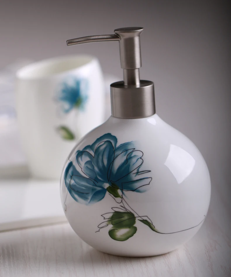 Bone Porcelain Hand Washing Fluid Bottle Bath Fluid Bottle Handmade Shampoo Packing in Household Bathroom