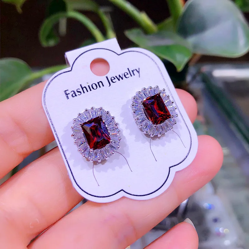 

Luxury Fashion Small Square Stud Earrings Cute Yellow Blue White Red Stone Earrings Boho Double Zircon Earrings For Women