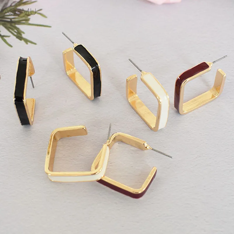 

AOMU Korea New Fashion C Letter Enamel Metal Geometric Square Round Internet Celebrity Stud Earrings for Women Girl Party Gift