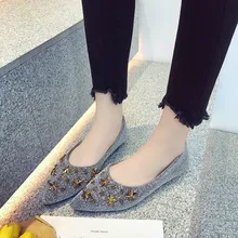 Модные женские туфли на плоской подошве, красивые женские туфли-лодочки с металлическими украшениями, повседневные женские туфли на плоской подошве с острым носком, chaussures femme