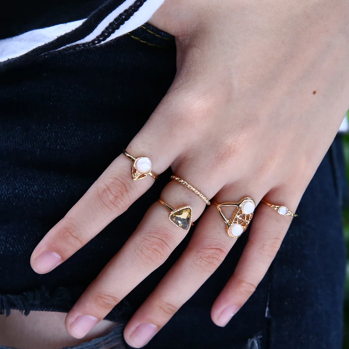 

5pcs Vintage Boho Crystal Ring Women Punk Opal Knuckle Midi Stacking Rings Gold Color Opal Midi Ring Set Fashion Jewelry
