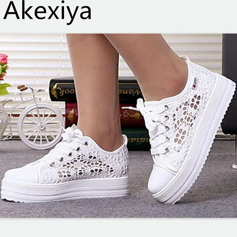 lace canvas sneakers