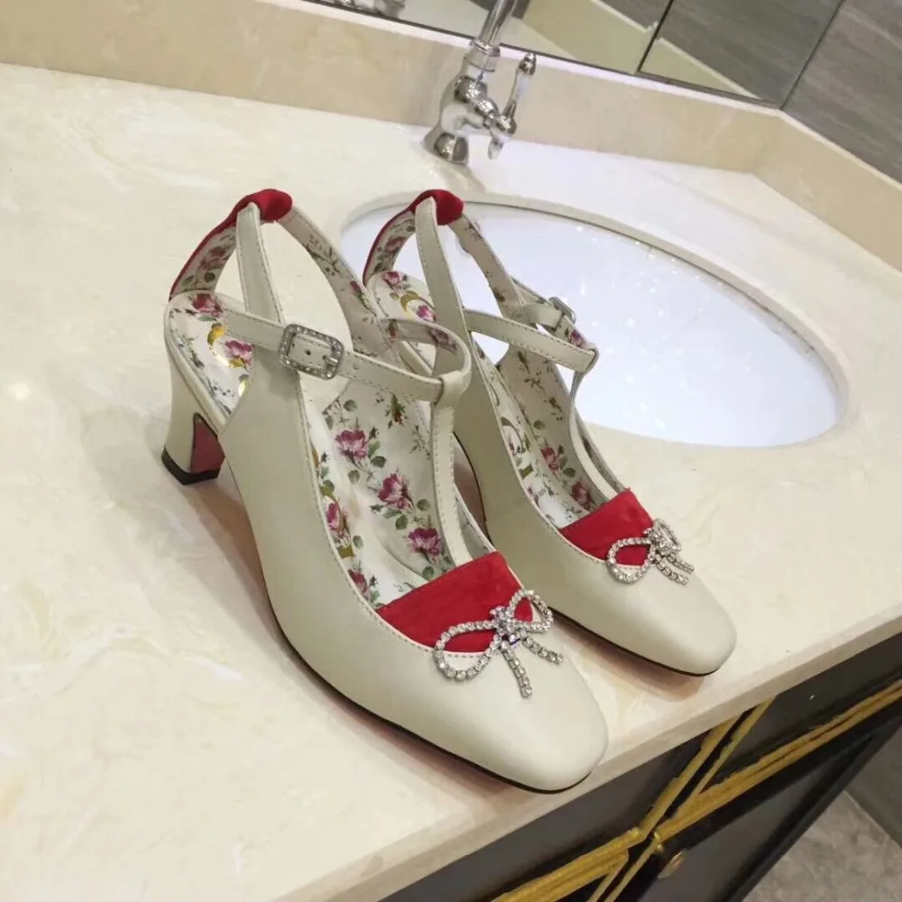 

2018 butterfly women pumpus pearl shoes sheepskin leather summer sandals luxury brand designer women comfortable sole shoes