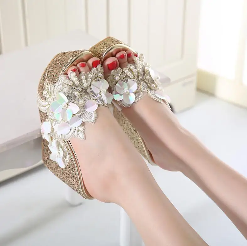 

Summer slipper Beaded flowers platform wedges women slippers fashion flip flops bohemian national style women sandals