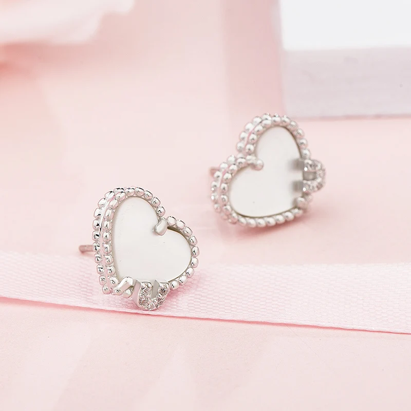 

Wholesale Earrings Stud for Women Heart Shell Earrings Sterling Silver Jewelry in Gold Plated