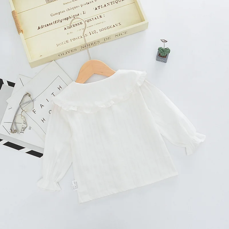 Dollplus/детские белые рубашки для маленьких девочек; Осенняя детская одежда с длинными рукавами; милые топы для малышей; блузки с оборками и отложным воротником для девочек
