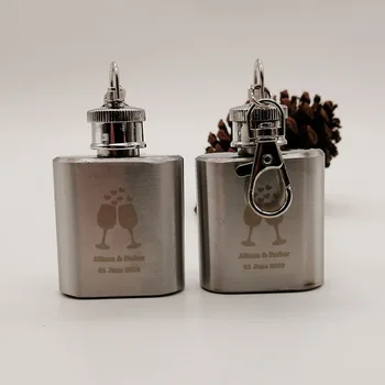 

50pcs Customized wedding favor 1oz stainless steel Hip Flask Wine Bottle Keychain Personalized Bride Groom Name Date Engraved
