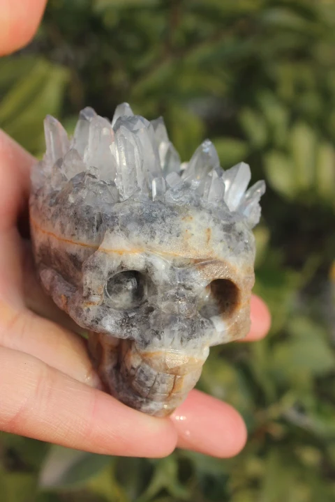 

191 grams of natural Tibet clear quartz crystal skull specimen cluster