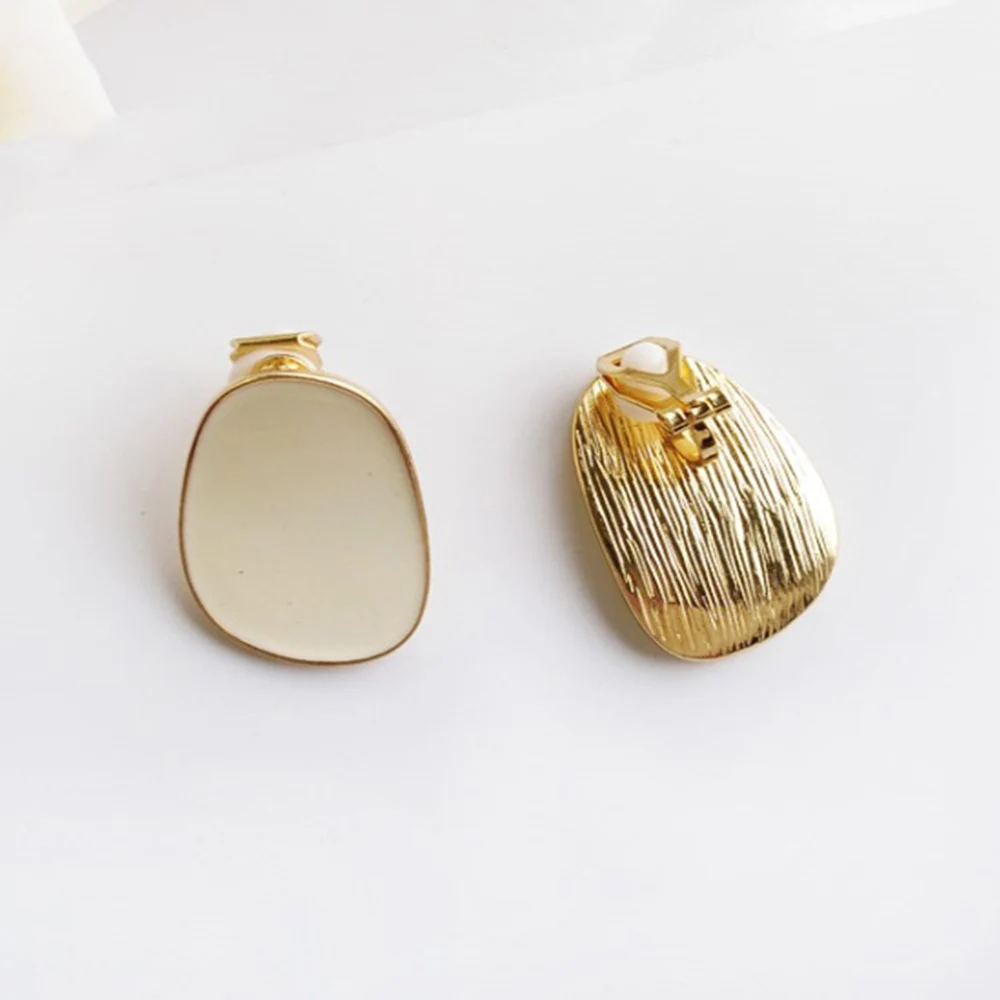 

Bing Tu No Piercing Jewelry White Pink Enamel Clip Earrings For Women Geometric Ear Clips No Ear Hole Gold Color Earings