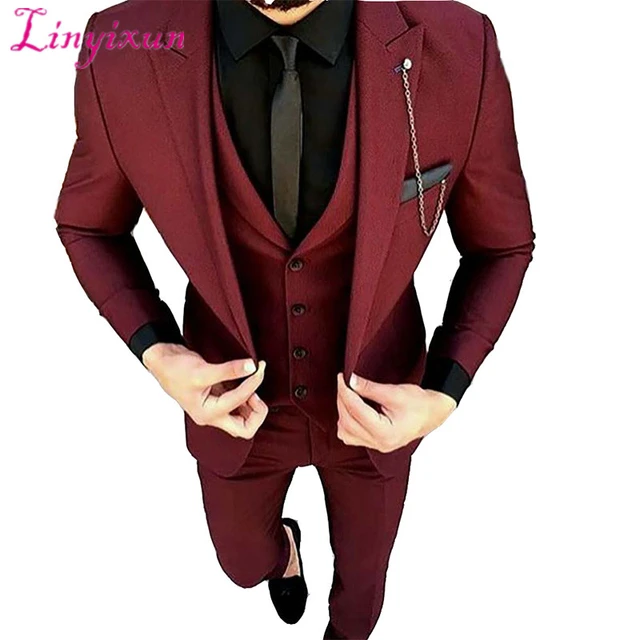 Men's Custom Suits: Fitted Suits and Bespoke Tailored Suits