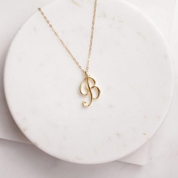 Letter B Pendant Necklace in Gold | Kendra Scott | Necklace, Gold pendant  necklace, Gold necklace