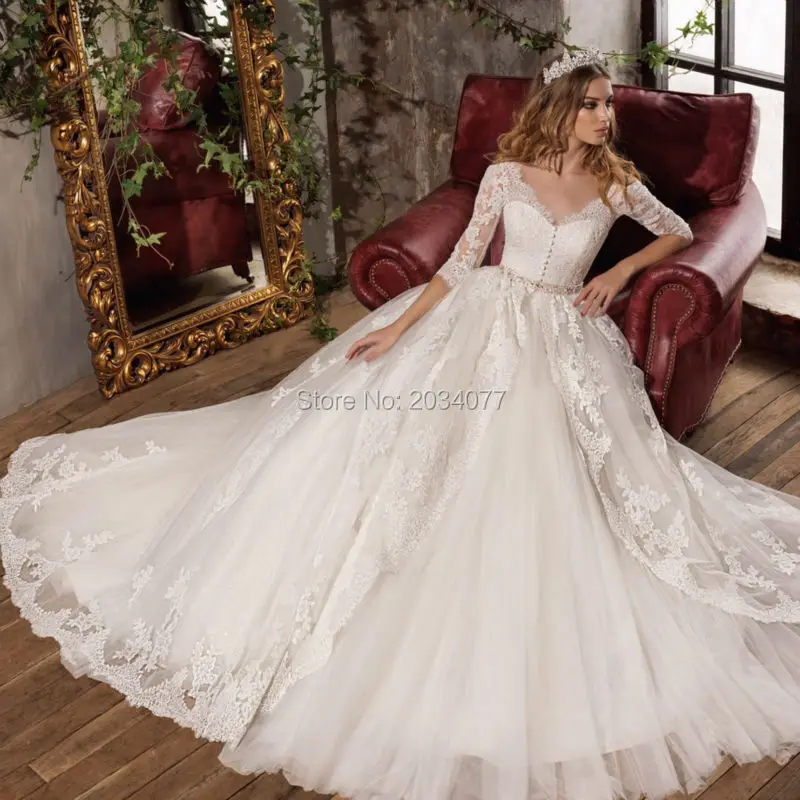 Vestito da sposa Principessa Una Linea Abito Da Sposa In Pizzo Donna Con Scollo A V Sash Con Strass Abiti da sposa Robe de mariee 2017 paese in Vestito da