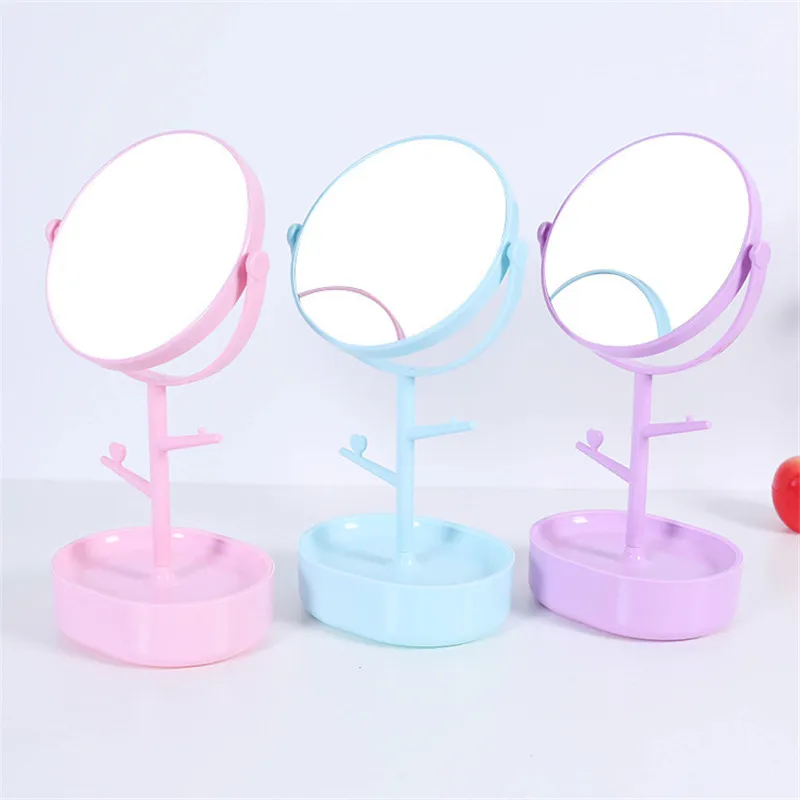 4408039013_2055659093