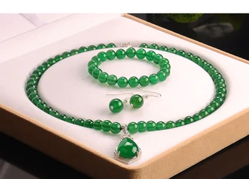 

3D gold inlaid natural jade pendant