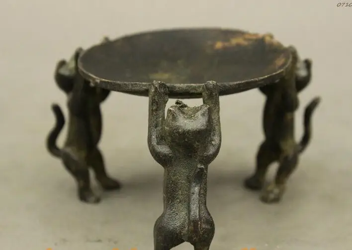 

Folk Chinese Bronze FengShui Auspicious 3 Cat Foot Statue Candle Holder Stick