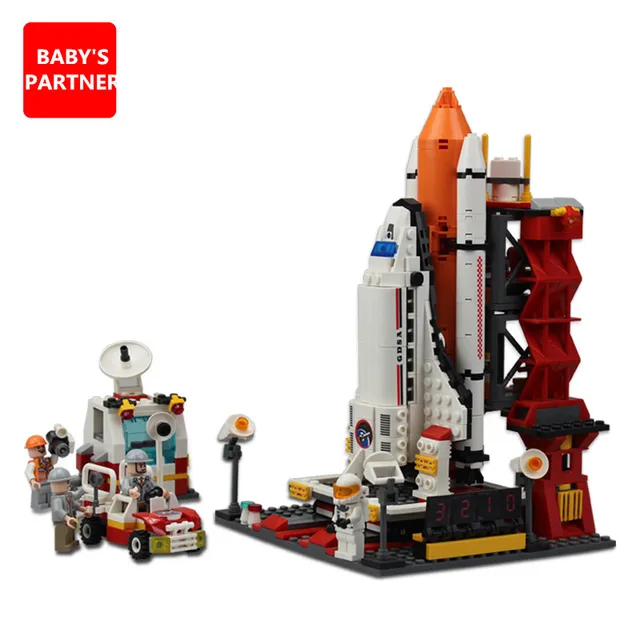 On Stock Hot Sale Children's educational toy shuttle launch center assembled block space boy toy