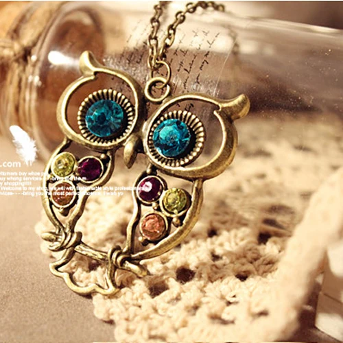 

Vintage Hollow Out Beautiful Owl Women Necklace Fashion Jewelry Alloy Rhinestone Bronze Owl Pendant Necklace Wholesale