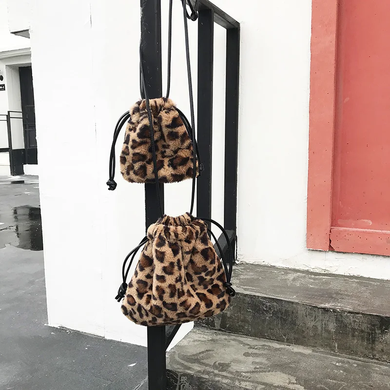 Зимняя сумка-мешок на шнурке, модная дизайнерская сумка, леопардовая сумка на плечо из искусственного меха, маленькие милые мини-сумки для женщин и девочек