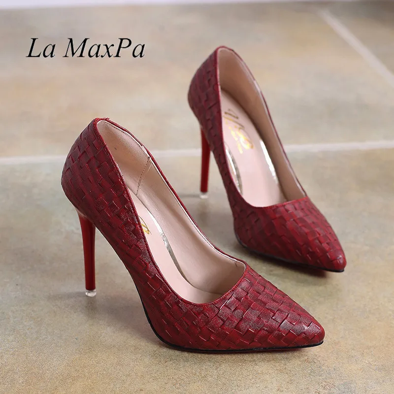 La MaxPa/Новинка года; модные женские туфли-лодочки на высоком каблуке; классические пикантные свадебные туфли на тонком каблуке; цвет белый, красный, синий, черный; большие размеры 34-40