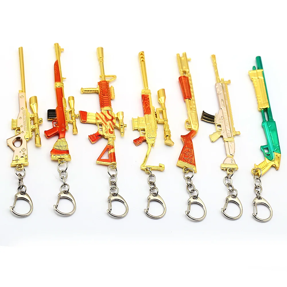 

2019 New Game Battle Royale Keychain 12cm Fortress Keyring M16 AK47 Metal Pendant Sniper Key Chain 7 Styles Men Jewelry Souvenir