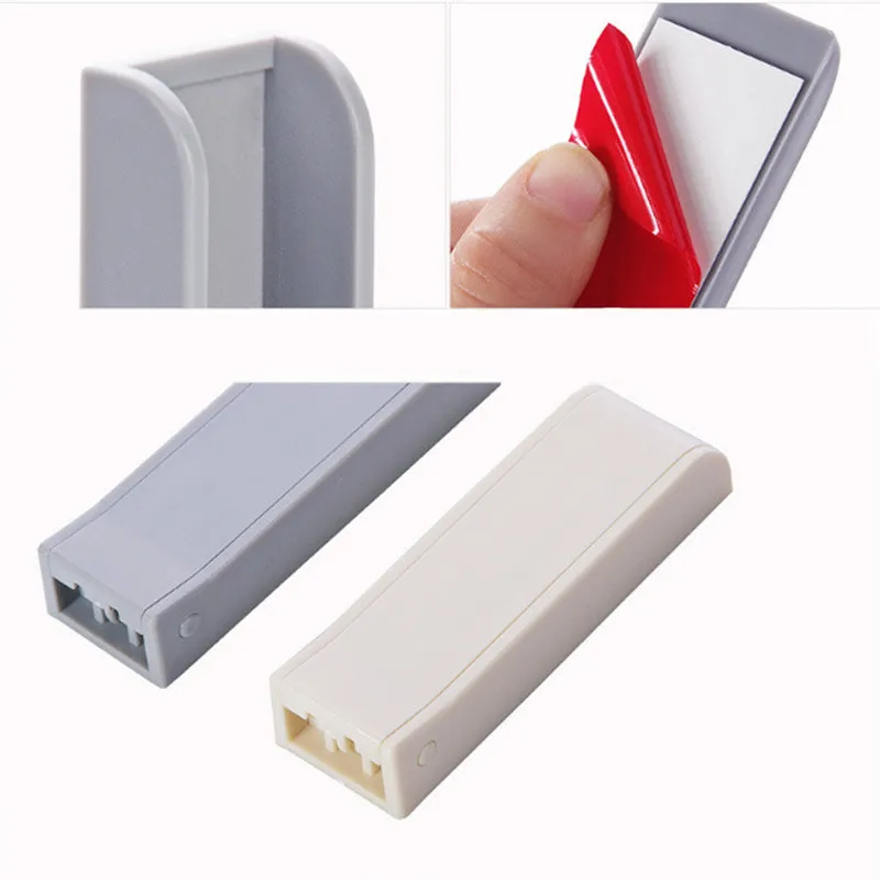 8233868563_188684277