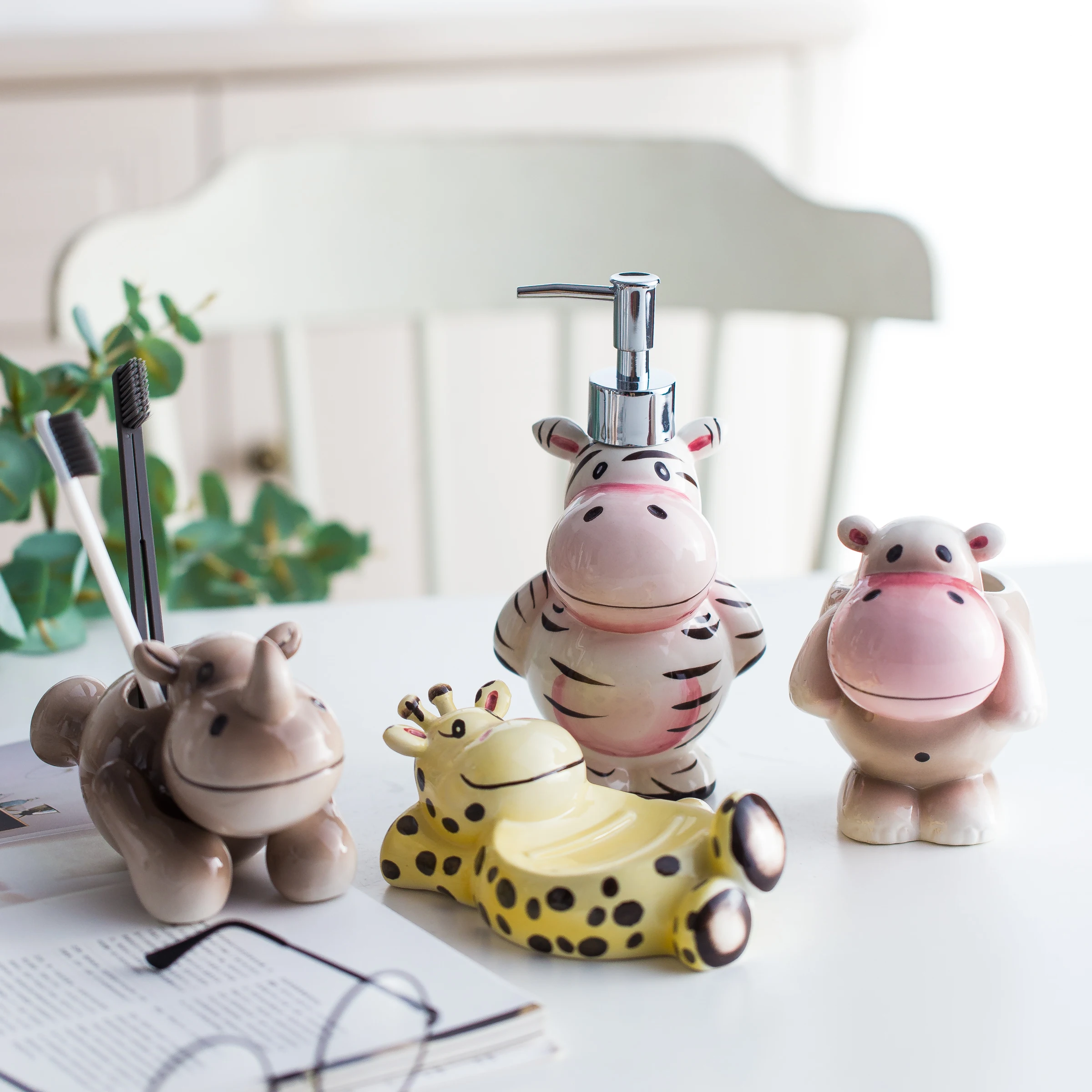 Cartoon ceramic bathroom cute ornaments kids Hippo Toothbrush holder