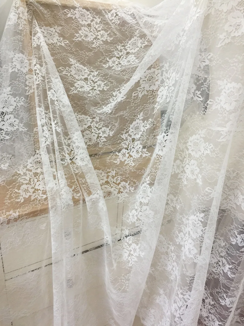 

1 yard Cord Alencon Embroidery Lace Fabric in Off White for Wedding Lining, Lace Overlay Bodice, Bridal Veils,Veiling Decorative