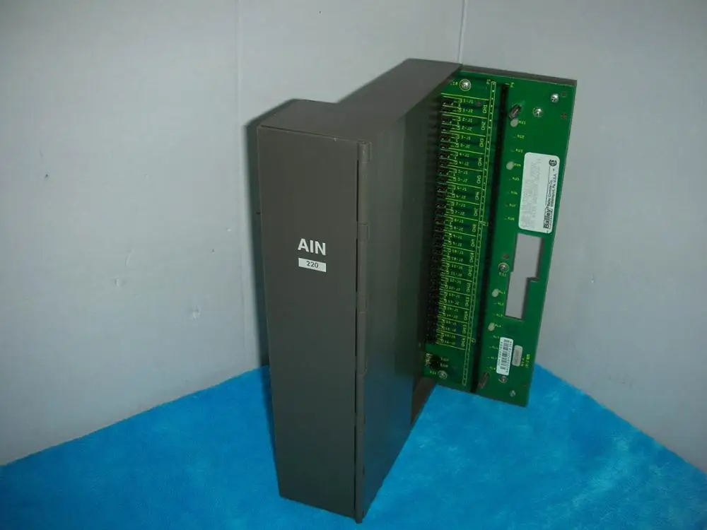 1 шт. б/у ABB Bailey P-HB-AIN-2200S100/AIN220 база